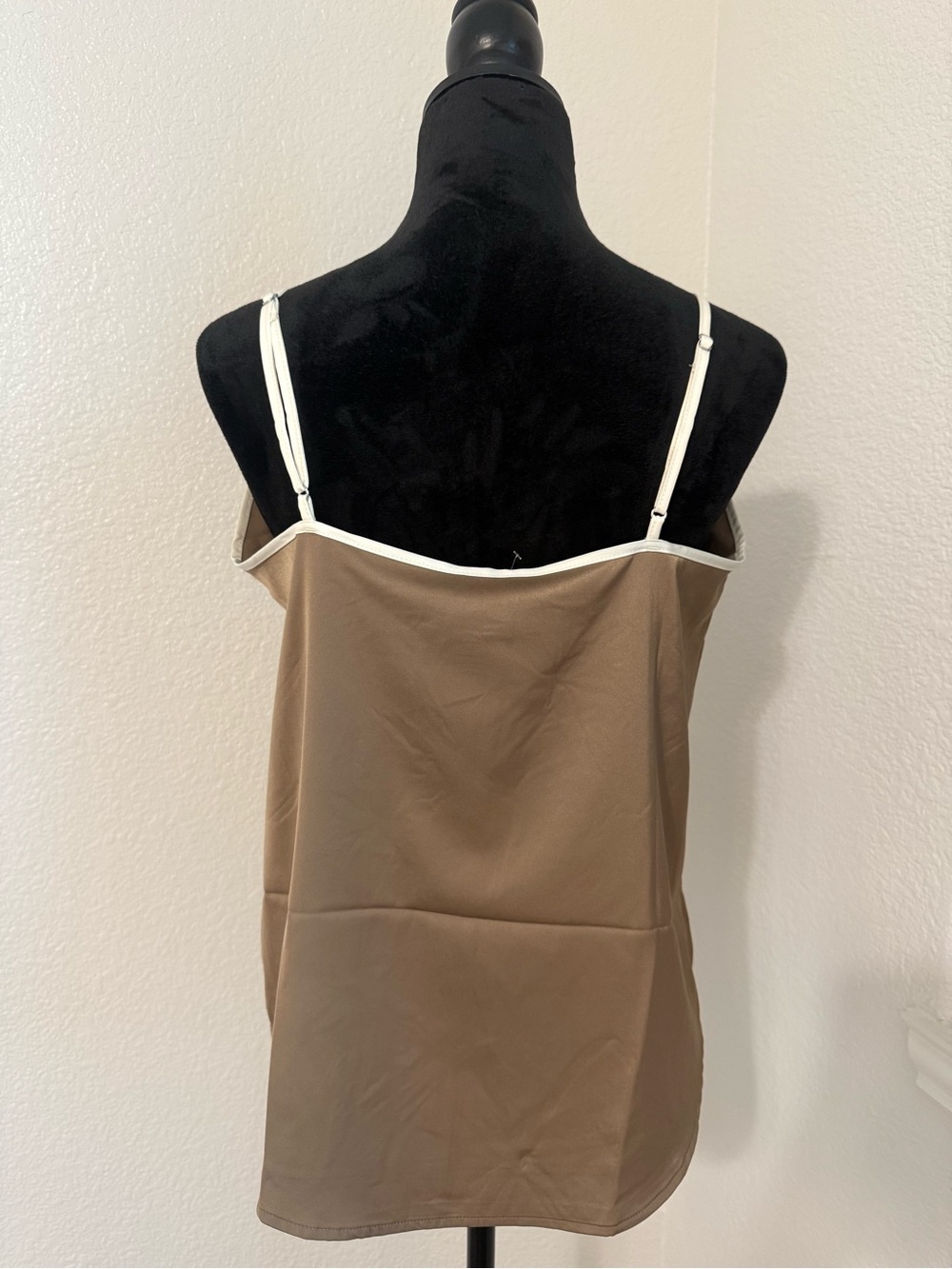 Express Satiny Top - Picture 3 of 5